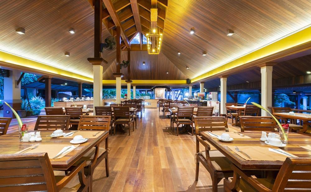 Khaolak Bayfront Resort Takuapa Екстер'єр фото