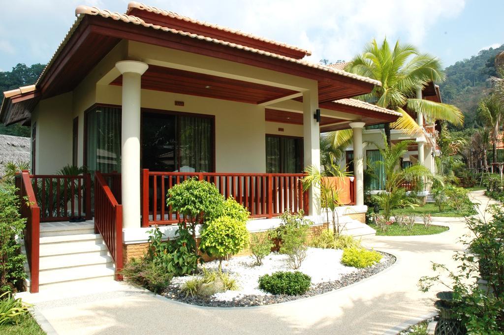 Khaolak Bayfront Resort Takuapa Екстер'єр фото
