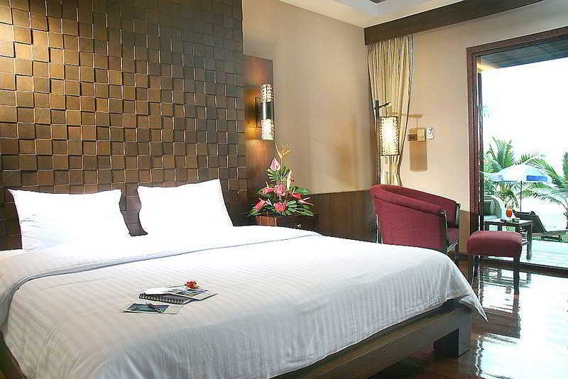 Khaolak Bayfront Resort Takuapa Екстер'єр фото