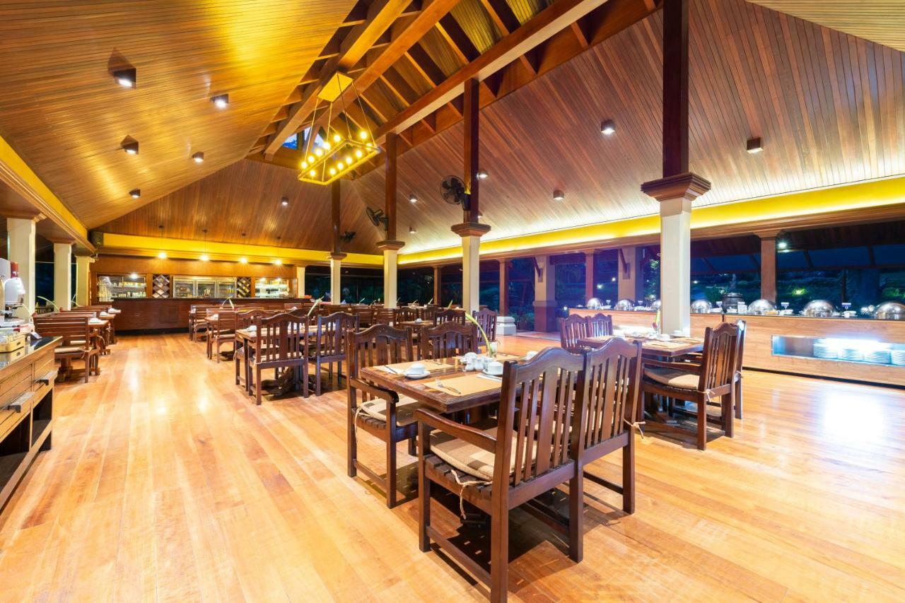 Khaolak Bayfront Resort Takuapa Екстер'єр фото